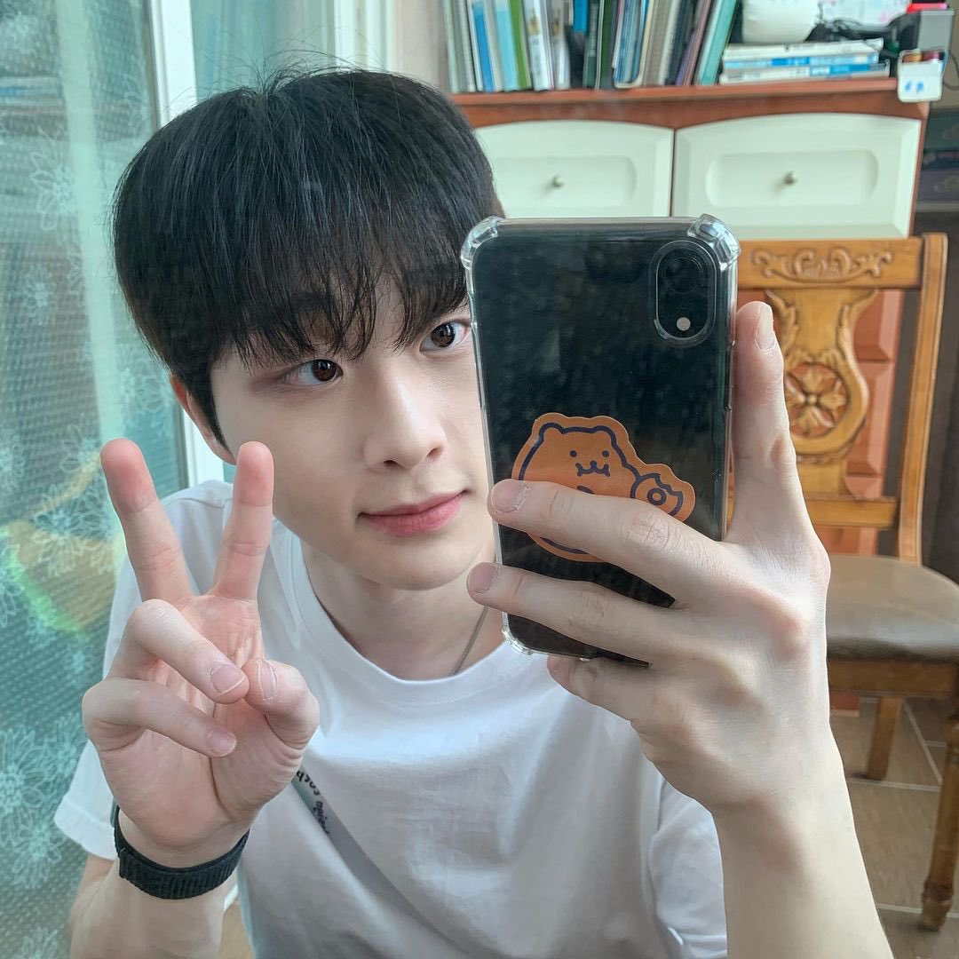 관영໒꒱ (slow) tweet media