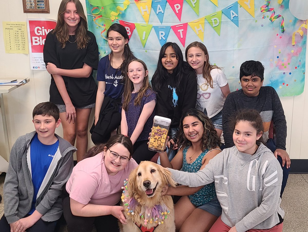 GHMSFCCLA's tweet photo. Happy Birthday Darcy! Our FCCLA students made Darcy some yummy treats for her birthday!  @SCSD_GMS https://t.co/IxHP8FhVGd
