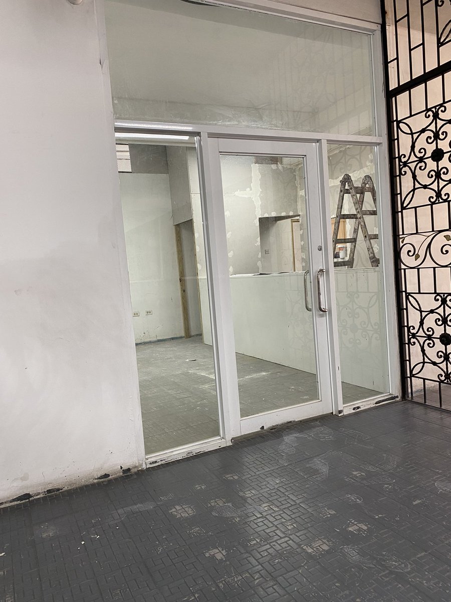 RameishDesouza's tweet photo. MY RESTAURANT IS COMING SOON!! 
I just want to take a quick second to say thanks for believing in me and my dream of opening my first restaurant, now it’s coming to past! I’m so happy!🥹
#*%#^*# https://t.co/oGbMeeC8Zt