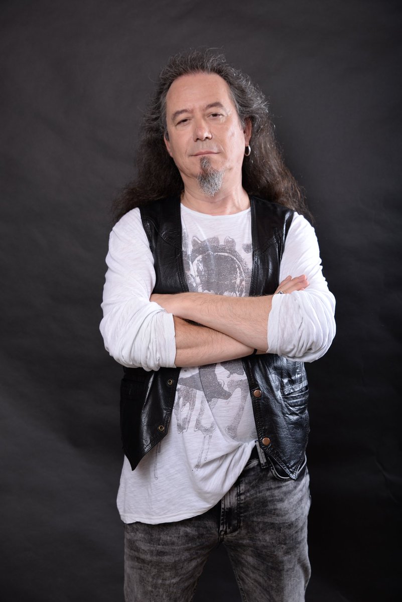 GritodeMorgoth's tweet photo. ⛵ ¡YA DISPONIBLE audiolibro de El Silmarillion narrado por el actor de voz Luis Posada, mítica voz del mundo del doblaje que da vida a personajes como Jack Sparrow, Daemon Targaryen, La Máscara...!
https://t.co/YnUuu1mwRi https://t.co/ipW4Sv7Xm9