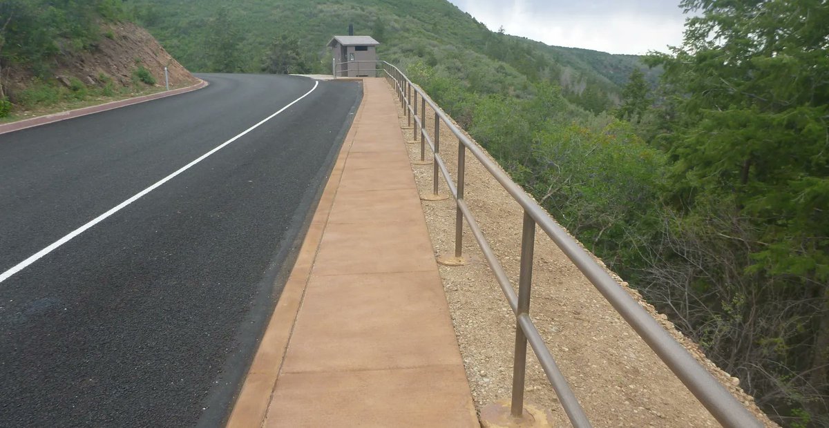 The Federal Highway Administration used Natina Concrete Formula to stain the sidewalk, curb, and headwalls on this project in Utah. We love the way we were able to make everything blend into the beautiful red rock 🏜️ of the area. 
 
#ConcreteColorSolution #WeAreNatina