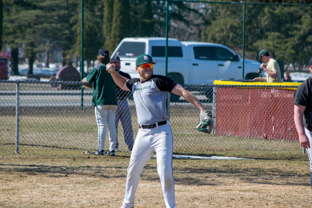 BSUBeaversBase's tweet photo. 😎 🦫 ⚾️

Felt good to get back on the field today!

#GoBeavers #BeaverTerritory https://t.co/JzcVkzNp9u