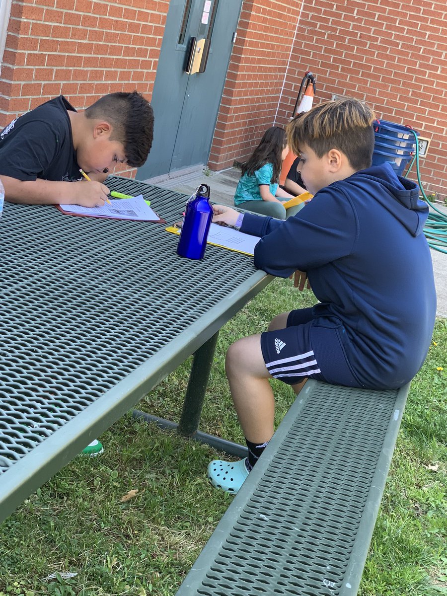Beautiful weather calls for building reading stamina OUTSIDE!! That is, until my allergies got pretty bad so we went back in. 

Enjoy these pictures taken by Marianna, this week’s paparazzi