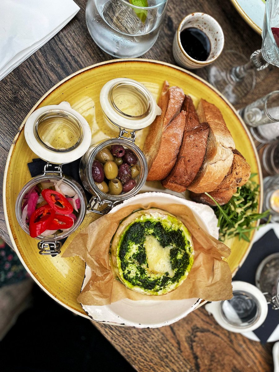 diningdevon's tweet photo. Starters we kicked off proceedings with  Shared Baked Camembert, Fowey Mussels and a Crab Salad. The mussels were a stand out win for me, with a gorgeous wild garlic broth keeping things together. https://t.co/Pb8UXpxrDP