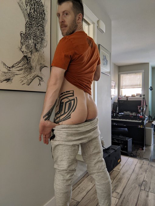 Let's see who sees this! Like this tweet if you like booty! https://t.co/O8u9dsyWBy<a href="/tag/mvsales"class="tags"><span>#mvsales</span></a><a href="/tag/mvboys"class="tags"><span>#mvboys</span></a>