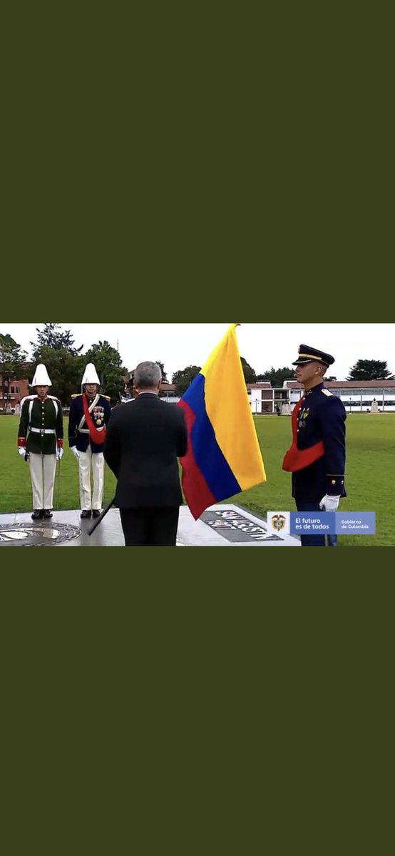 germanvelezp's tweet photo. @IvanDuque @NavalAcademy @USNavy @ArmadaColombia Que gran orgullo Presidente @IvanDuque está demostrando su liderazgo marcando línea al mundo como lo efectuó en Colombia son hechos contundentes de estadista https://t.co/CjcR1mNuV2