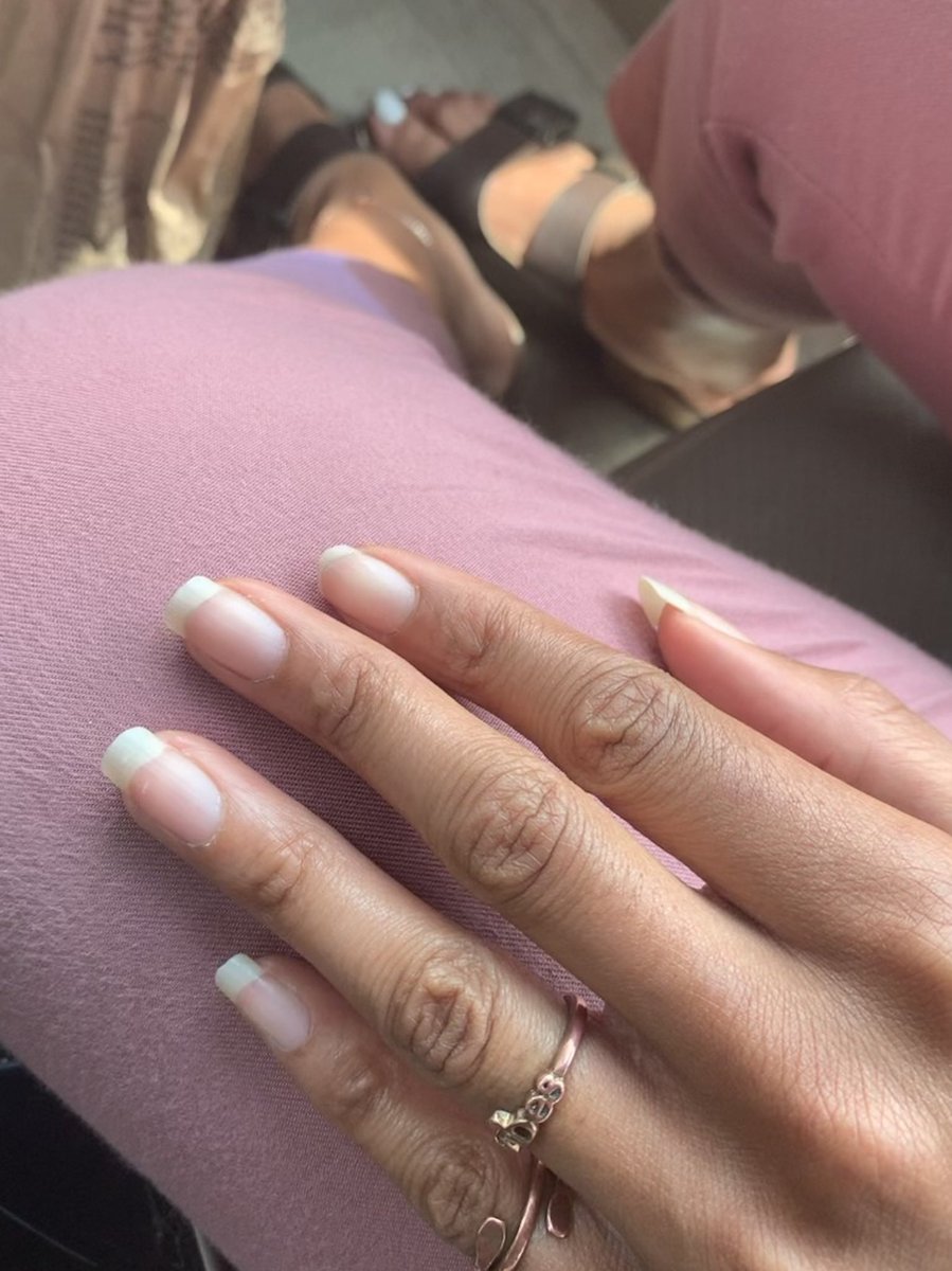 Natural_Nailss's tweet photo. @trudicakes
#naturalnailfactory #barenails #nakednails #naturalnails #longnailbeds #prettyhands #handjewelry #nailpics https://t.co/9nYiaF4c6d