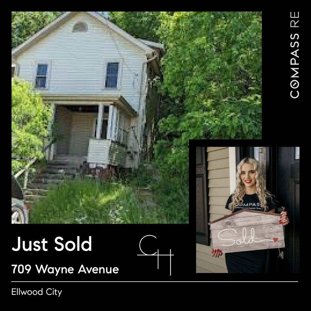 🍾 Congrats buyers!  🍾 

#sold #buyer #seller #thechristinahoffmeierteam #compassRE #realestate #work #fun #ellwoodcity #16117 #ellwood #blueandwhite #prideinellwood #lawrenceave #build #buy #house #home #makesomething