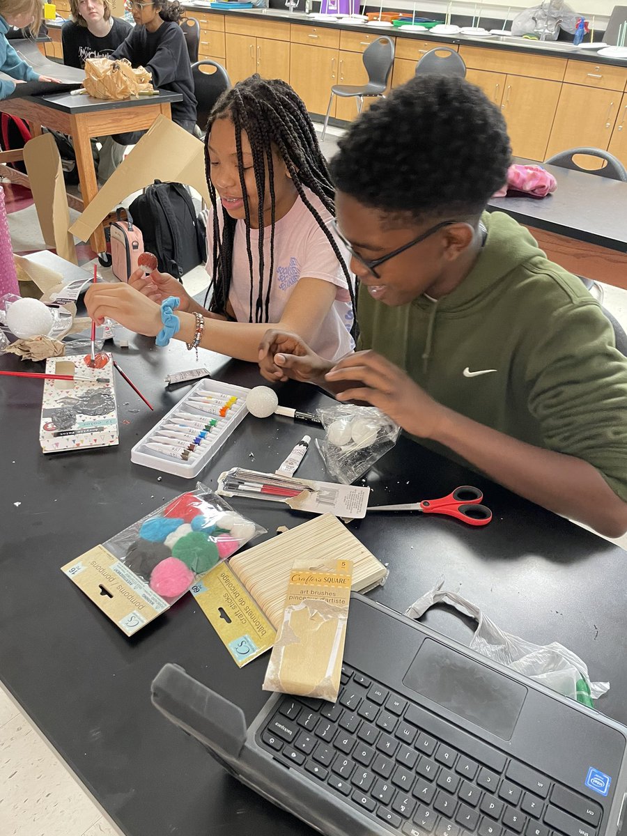 RoosPCMS's tweet photo. @PCMSColts 7-2 scientists are hard at work creating our Solar System to scale! I love the original ideas these kids come up with! #personalizedproject #scaleandproportion #interdisciplinary #funinscience https://t.co/ggCRCkAuH9
