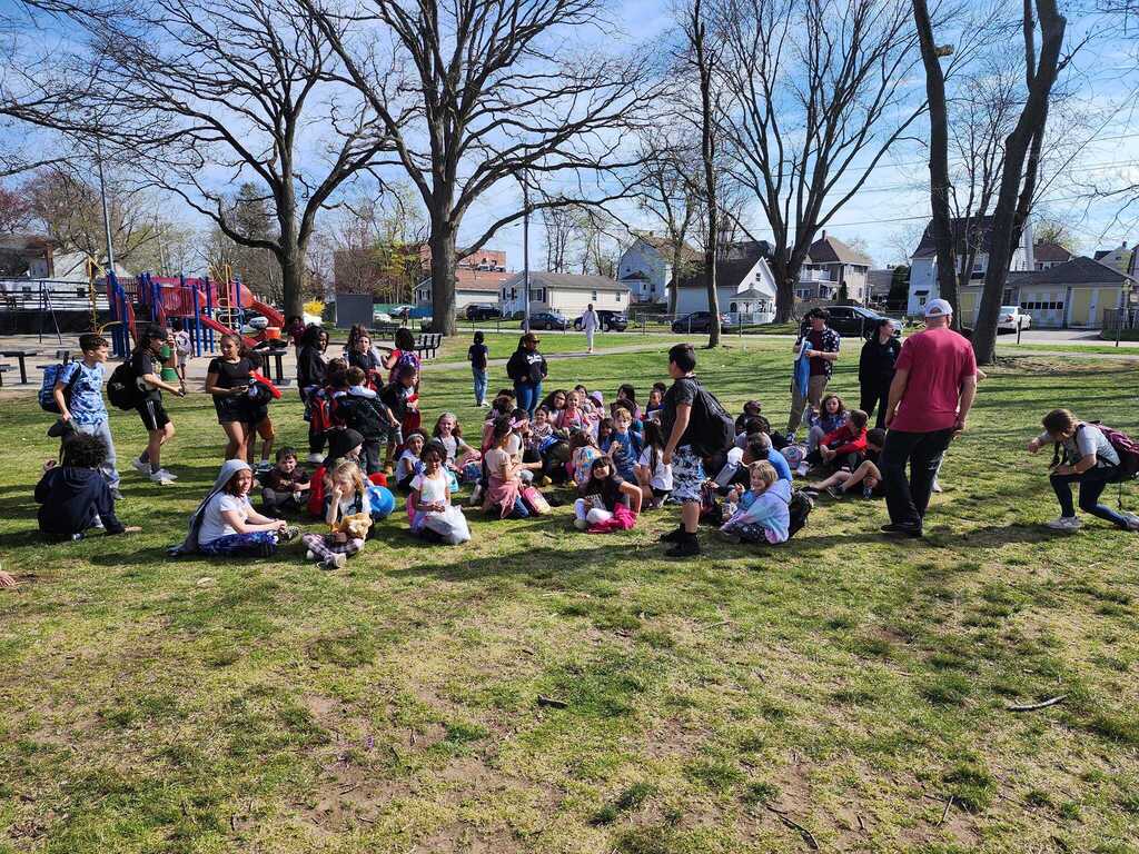 epbgc's tweet image. What do you do when there&apos;s a nice day out? ... FIELD DAY!!!! Had a great day at the park. Ran races in the AM, played soccer, lacrosse, and football in the PM... how did you spend your day? ift.tt/FQwamPB