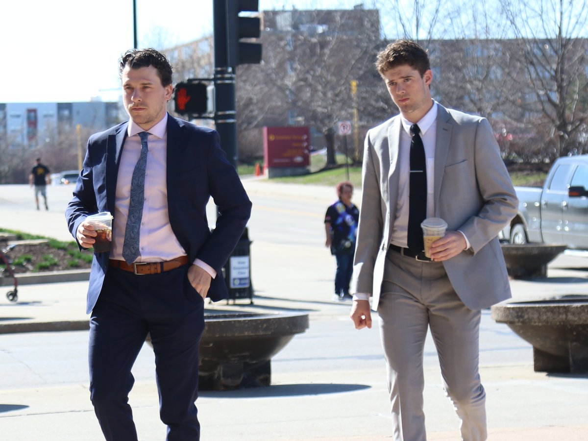 IAWild's tweet photo. it's literally 80 degrees out here how are they wearing those jackets

#BestDressed x @WindstarLines https://t.co/XzR3K2yghI