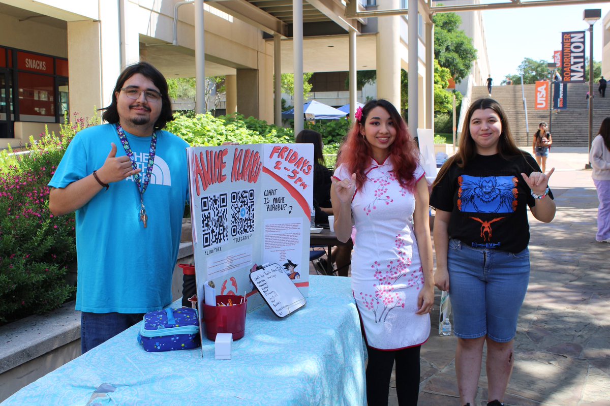 StudentsAtUTSA's tweet image. Asian Fanfare was a blast! We loved seeing the celebration of Asian, Asian-American, and AAPI culture!🤩 #UTSAStudents