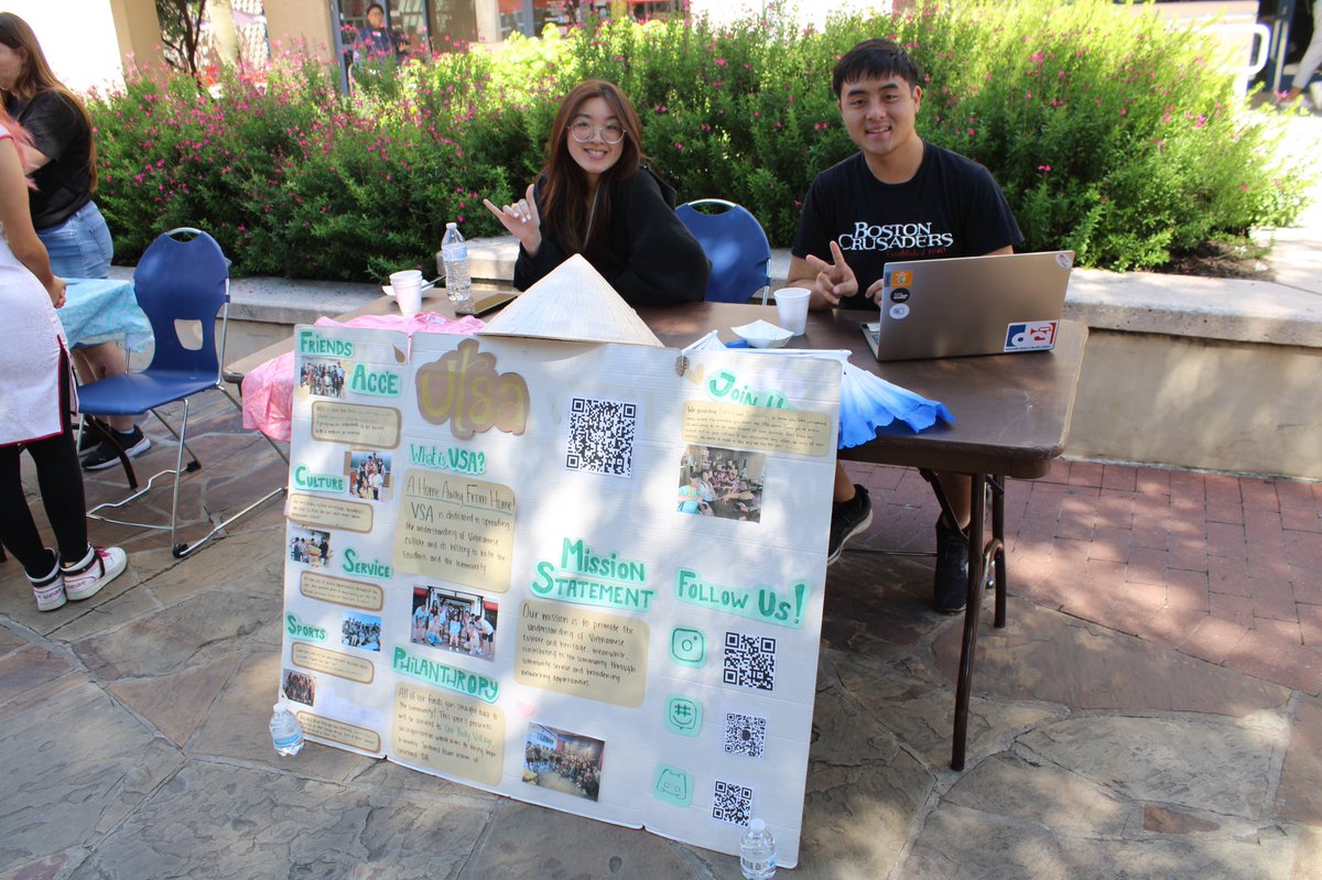StudentsAtUTSA's tweet image. Asian Fanfare was a blast! We loved seeing the celebration of Asian, Asian-American, and AAPI culture!🤩 #UTSAStudents