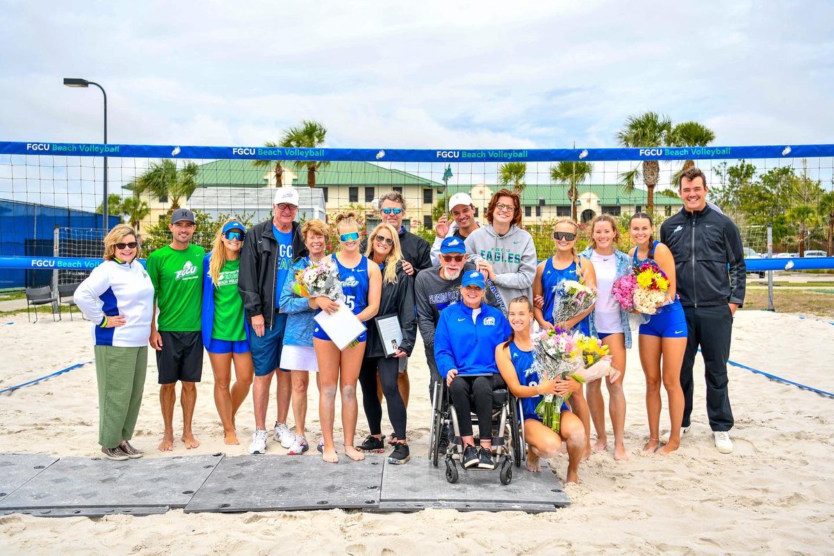 THANK YOU 2023 SENIORS!🌟

#WingsUp 🤙🏐🦅