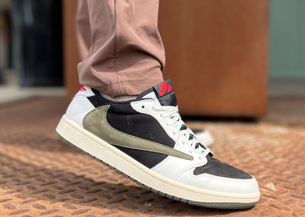 Travis Scott x Air Jordan 1 Retro Low OG 'Olive' DZ4137-106