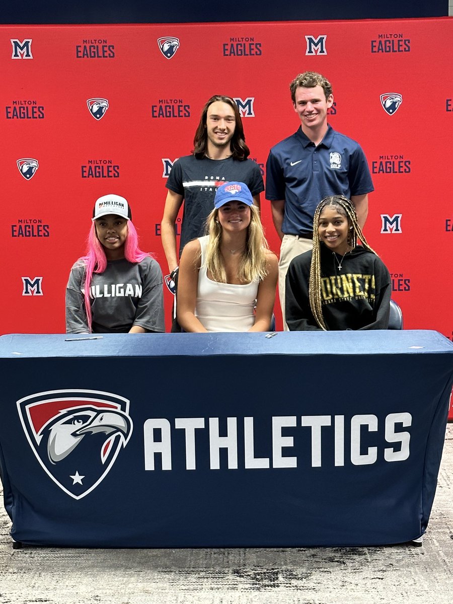 Congratulations to these 5 student athletes for signing NLI’s this morning, advancing their academic and athletic careers at the next level! Sports represented are Soccer, Swimming, Flag Football, Golf and Tennis! #Mpire23🦅🔥 ⚽️🏈🎾⛳️🏊🏻