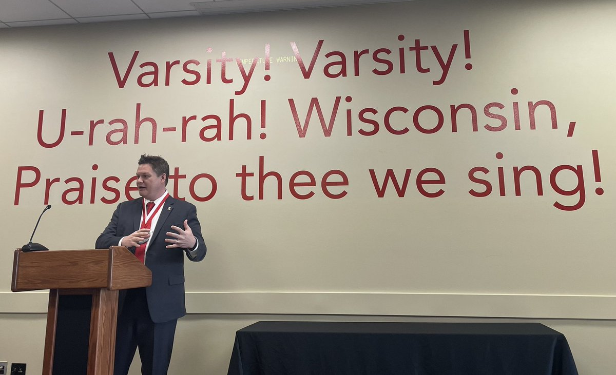 PflegerLab's tweet image. A big congrats to our very own @Brian_Pfleger for his investiture--thanks to the generous Monfre family! 👏👏