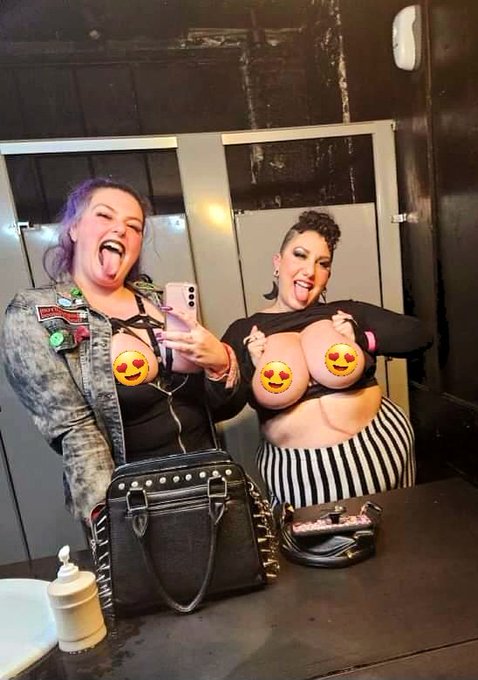We leave for Iceland tmrw. See all of our shenanigans by tributing 🤑$🤑$🤑$🤑 DM for info @Mistressmetalk1<a href="/tag/bbw"class="tags"><span>#bbw</span></a><a href="/tag/goth"class="tags"><span>#goth</span></a><a href="/tag/adultblogger"class="tags"><span>#adultblogger</span></a><a href="/tag/onlyfansbabe"class="tags"><span>#onlyfansbabe</span></a><a href="/tag/gothg"class="tags"><span>#gothg</span></a>