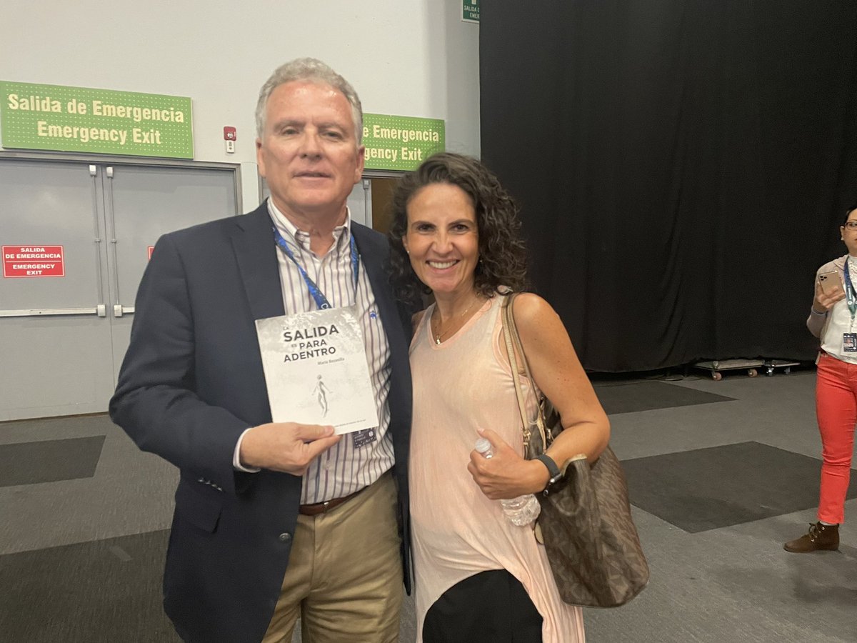 Gracias <a href="/AlfonsoPompaP/">Alfonso Pompa Padilla</a> por SER.  Para maximizar tus talentos es indispensable el proceso de autoconocimiento.  A seguir incluyendo estas power skills en los jóvenes de Jalisco. #consciencia #educacion #artesanosdelaeducacion