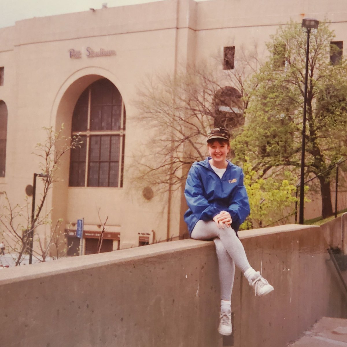 My home, and favorite memories of Pittsburgh at Pitt! Climbing the hill up to PA Hall! Happy 412 day!
@PittPantherBlog @PittTweet @PittAlumni
#412Day #Pittsburgh #pittgal 
#H2P @Pitt_FB @Pitt_ATHLETICS 
@PittSHRS CO'95 🖤💛💙