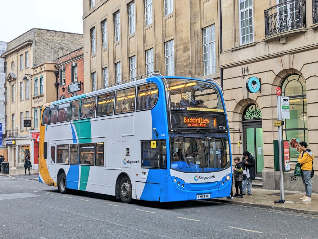 jimbolimbo9's tweet photo. A couple of recent transfers to the Stagecoach fleet at Oxford are 15737 and 15966 (the latter being new here in 2014!). Both vehicles looking pretty smart, especially 15737 which is a recent repaint into Local livery 👌 https://t.co/yX7oI2ROOL