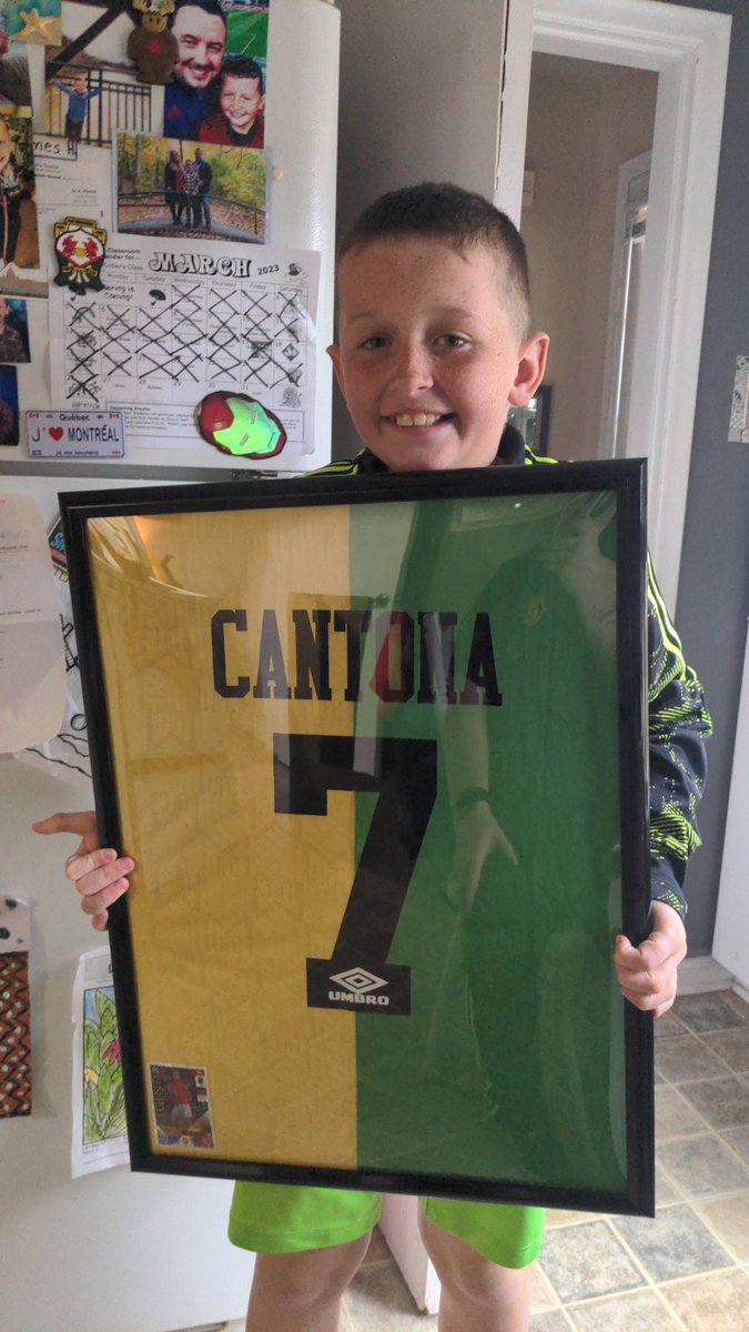 Andyhardman's tweet photo. Oh ahhh cantona https://t.co/yMxSLJSd0q