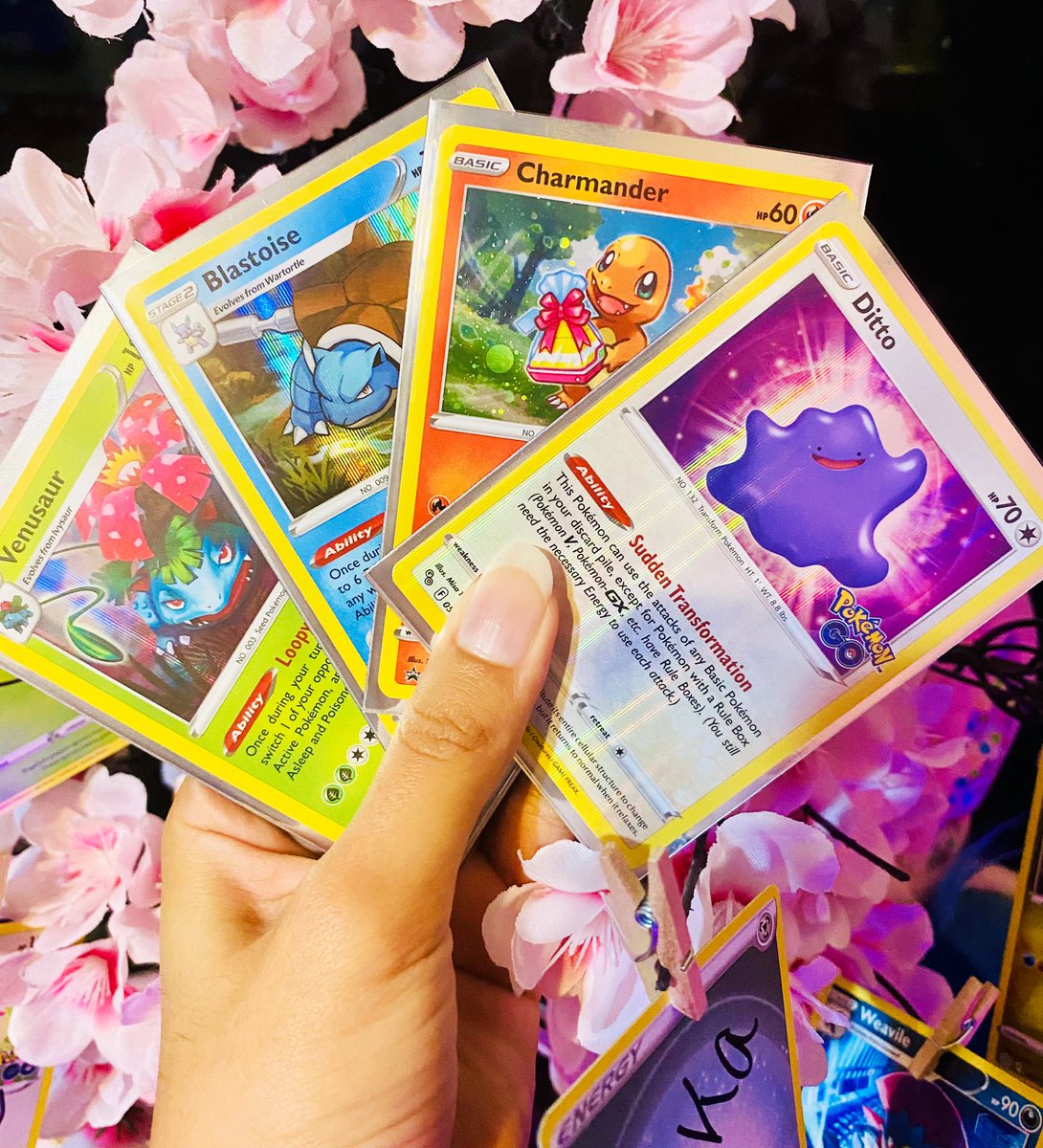 CrystalHeki's tweet photo. Yesterday on stream I got to open two booster packs and got these amazing cards! 💫And we finally got a ditto card!!!💜
#pokemon #pokemoncards #PokemonTCG #dittocard https://t.co/pfaSzXMEQZ