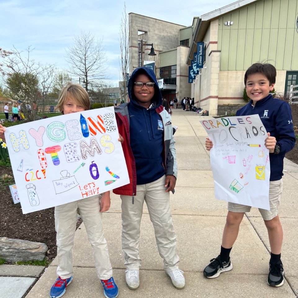 Ea1785's tweet photo. This year's all-school @C2CPhiladelphia Collection is ON! Lend a hand by bringing in donations now through April 28: https://t.co/FhuXjnAO9L https://t.co/QV8eWpLVCd