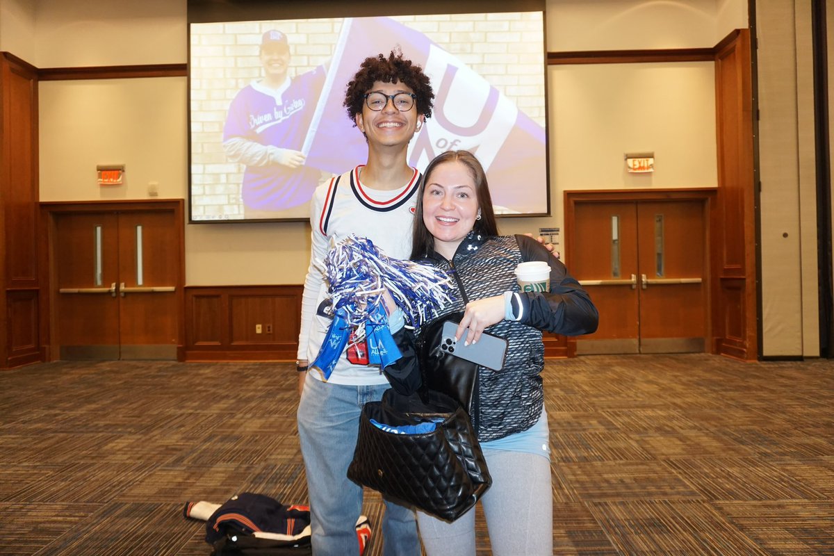 MemAnnualGiving's tweet photo. We had a blast celebrating #DrivenByGiving Week🎉💙

Thank you to everyone who came out to celebrate with us!

Special thanks to our donors, ambassadors, and UofM community who gave during #DrivenByGiving week. Your gifts make our university a better place!

#uofmemphis #GTG https://t.co/w0mRMQBTr2