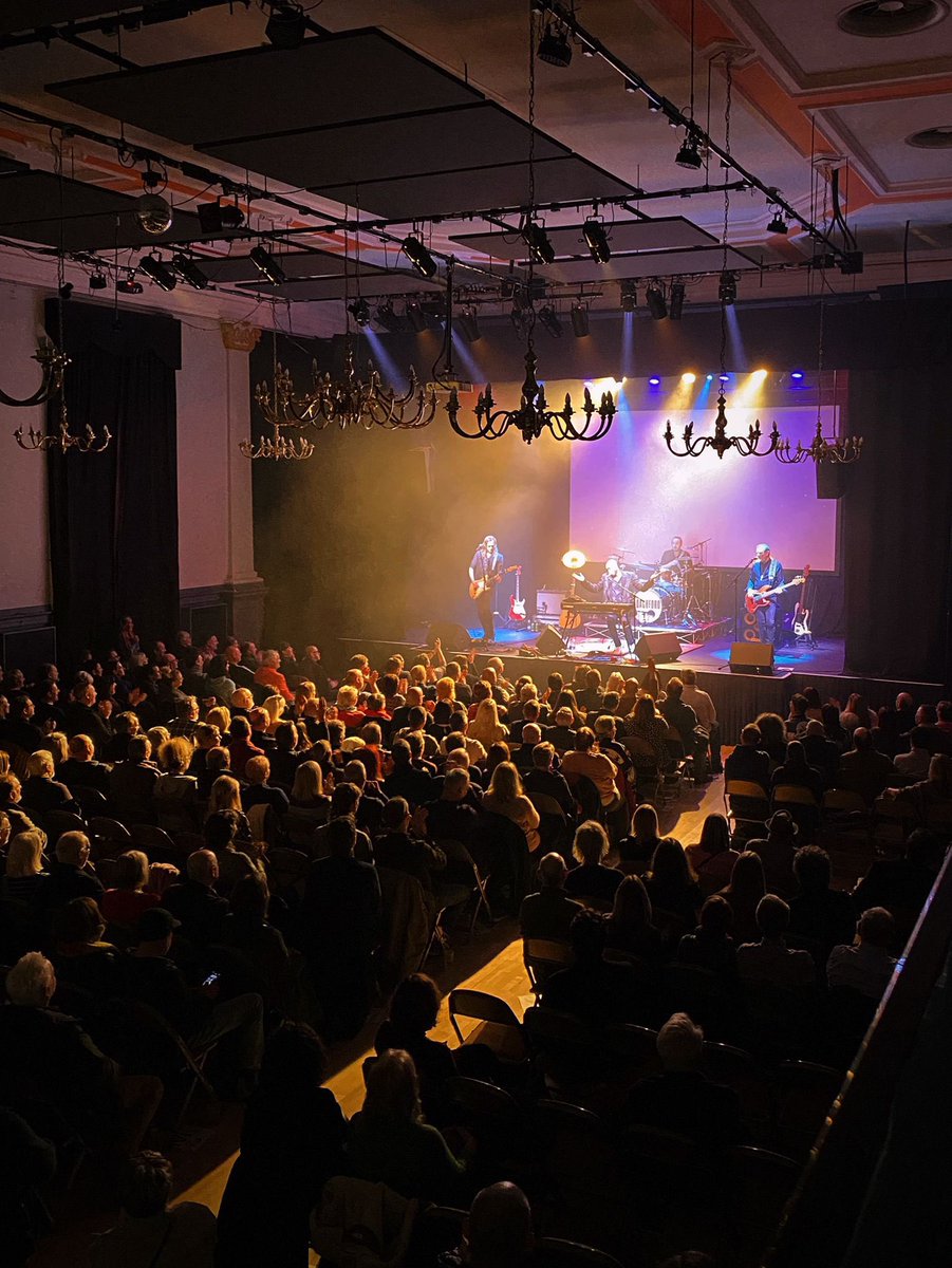 Roachford tweet media