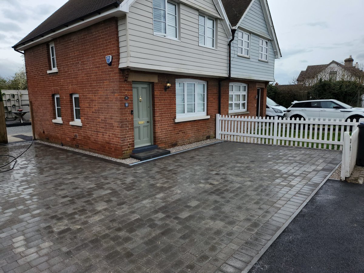 CamBlockPaving's tweet image. Some more pictures of our finished driveway in Fordham….