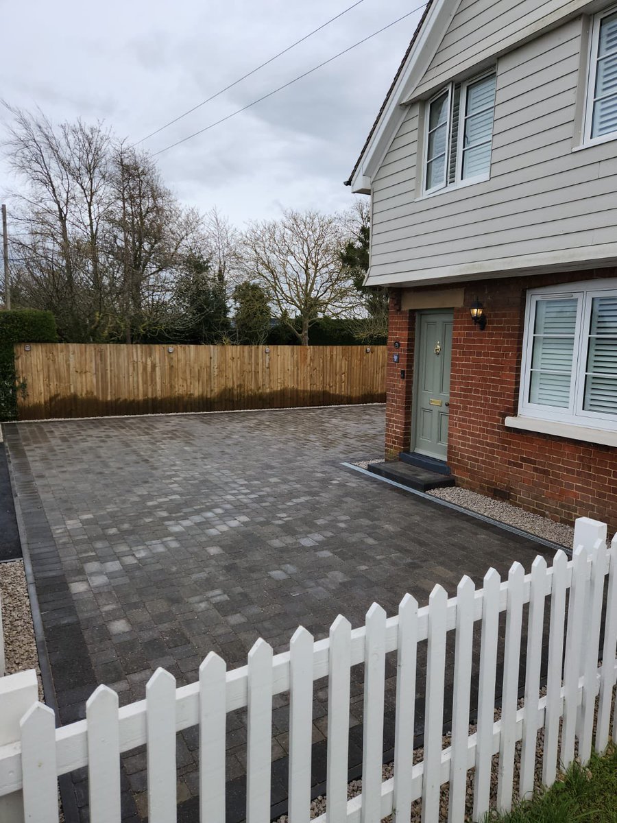 CamBlockPaving's tweet image. Some more pictures of our finished driveway in Fordham….