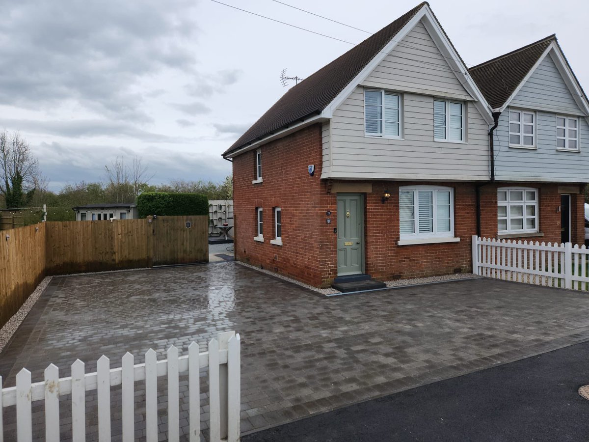 CamBlockPaving's tweet image. Some more pictures of our finished driveway in Fordham….