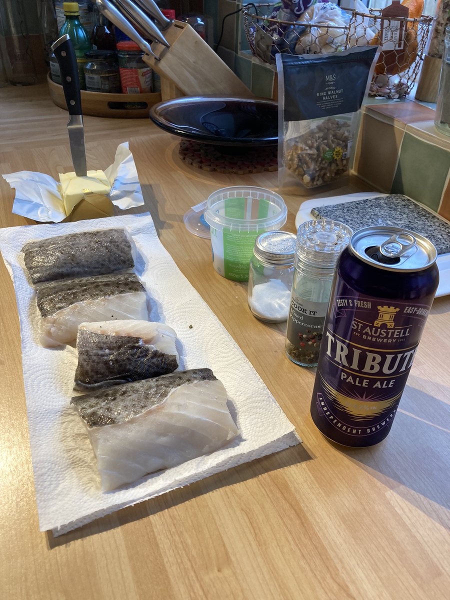 caped_Cornwall's tweet photo. The #MasterChef all under control #Cornishale @StAustellBrew and #CornishCod https://t.co/5JRhEU5n7a