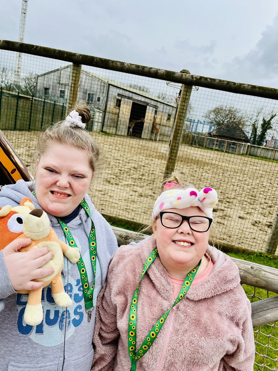 My fabulous Sophie & Evie have been to the zoo today.
We saw giraffes 🦒 
& we had a great time🥰 at Flamingoland🦩
#RareGenetics
#LearningDisability 
#FindTheSmiles 🤗