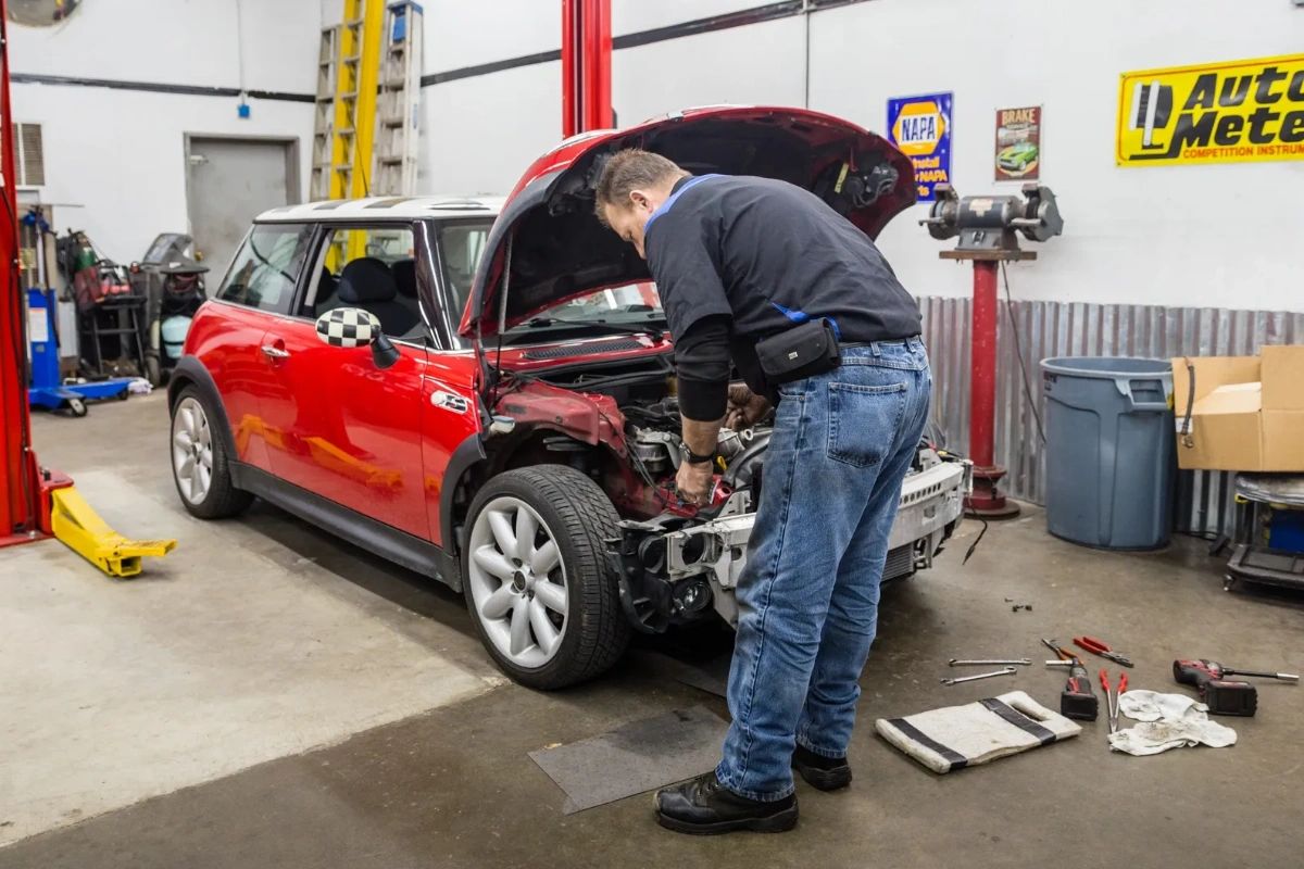Having your car break down on you during the week can throw a wrench in your plans, but with our team available five days a week, your vehicle will be back to normal in no time. Just give our service crew a call to set up an appointment. #ThriftyCarCareCenter #AutoMaintenance