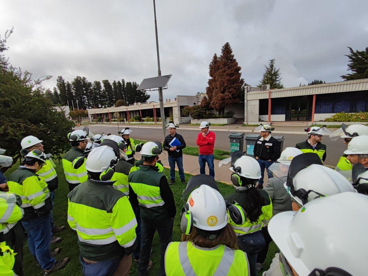 SindSupPacifico's tweet photo. Hoy, escoltados por nuestros socios,  hicimos entrega de nuestra Proyecto de Contrato Colectivo a CMPC Planta Pacífico. 71 Supervisores inician hoy su #NegociacionColectiva. 
#Mininco #Angol #Collipulli #LosAngelesCL  #CMPC https://t.co/5Uo06EnniI