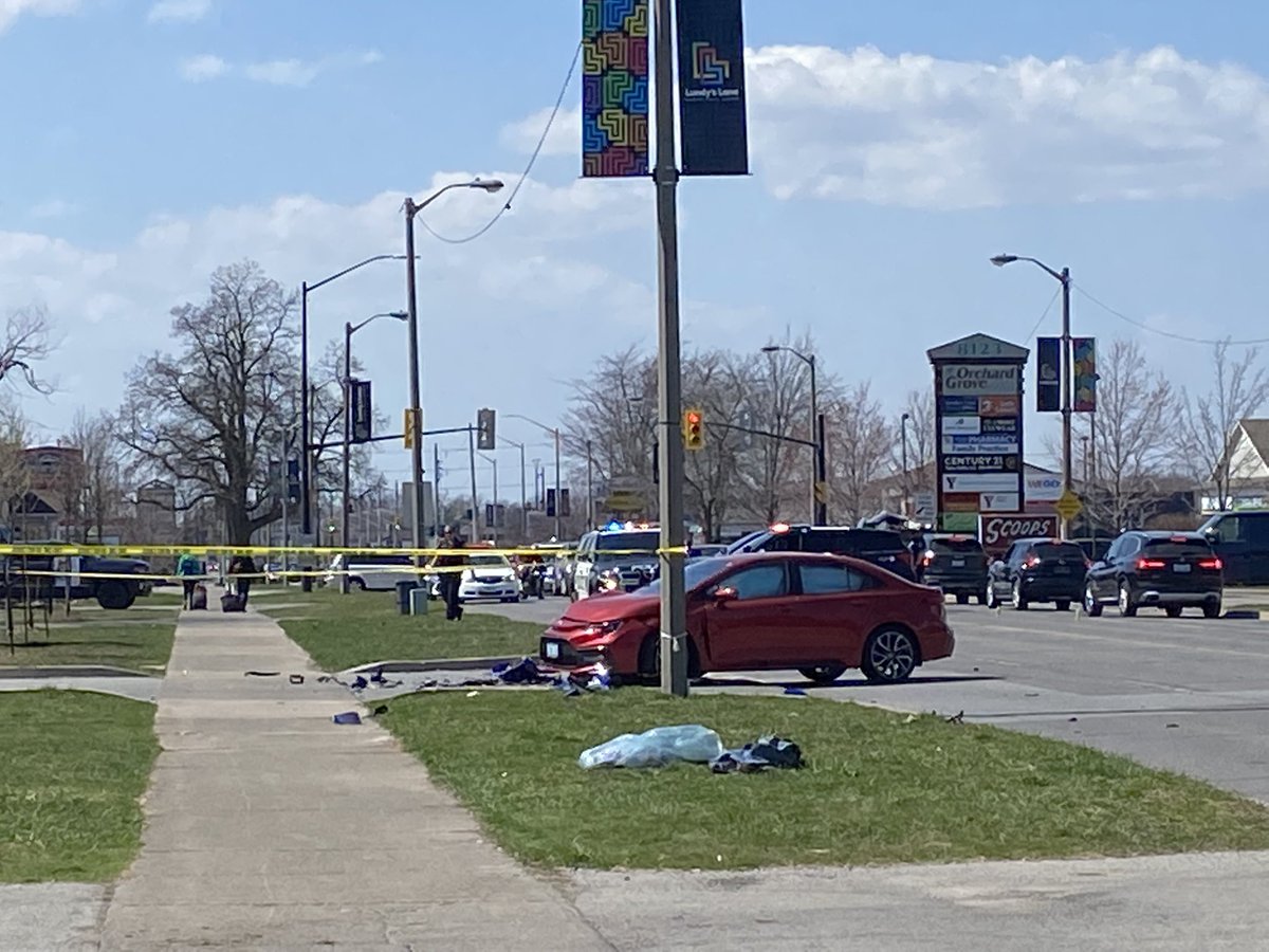A serious crash btwn car and motorcycle has traffic snarled on Lundys Lane by Kalar Rd in #NiagaraFalls on Wednesday.