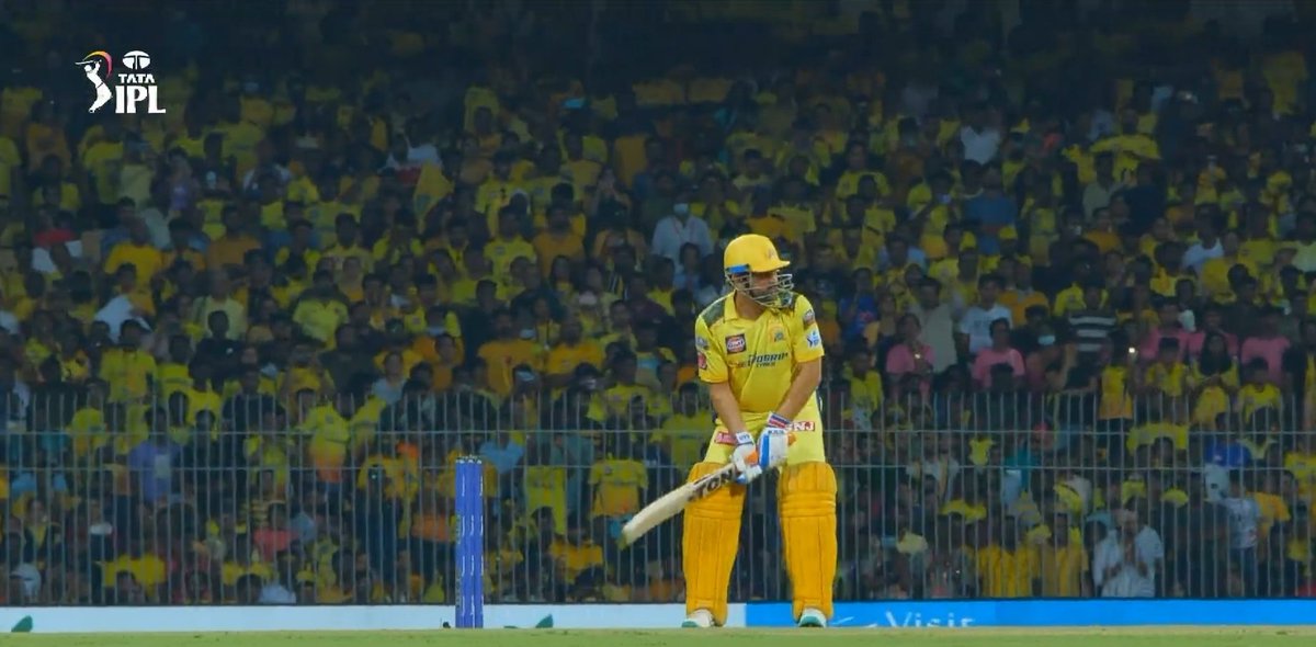 It's 2023 and Mahi still hitting like the old days. What an inning from the legend MS #Dhoni  and Well played Jadeja. 
#CSKvsRR