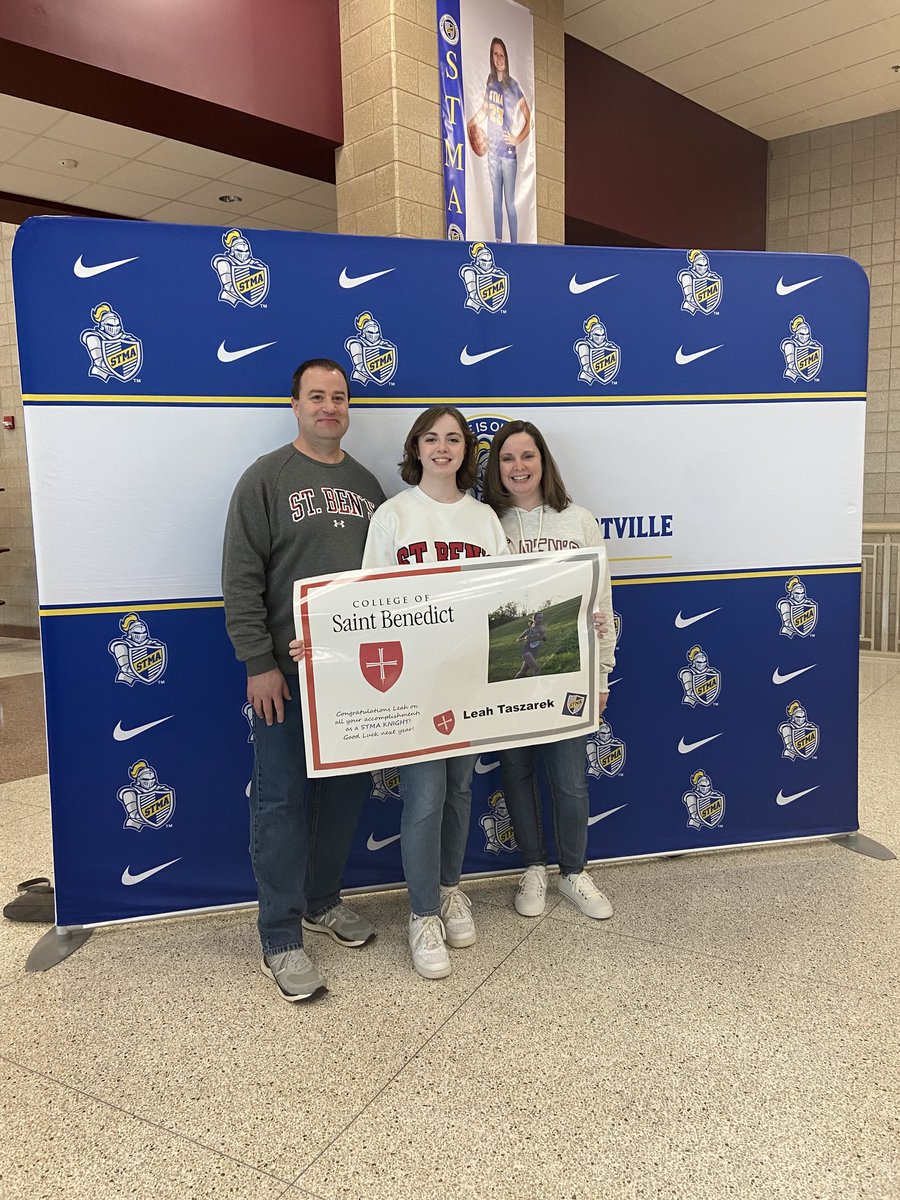 STMAXC's tweet image. Congratulations to these 4 on signing to continue their running next year! They all are awesome student athletes and teammates  to work with. While we will miss them in the fall, we know they'll do amazing things in their next steps!