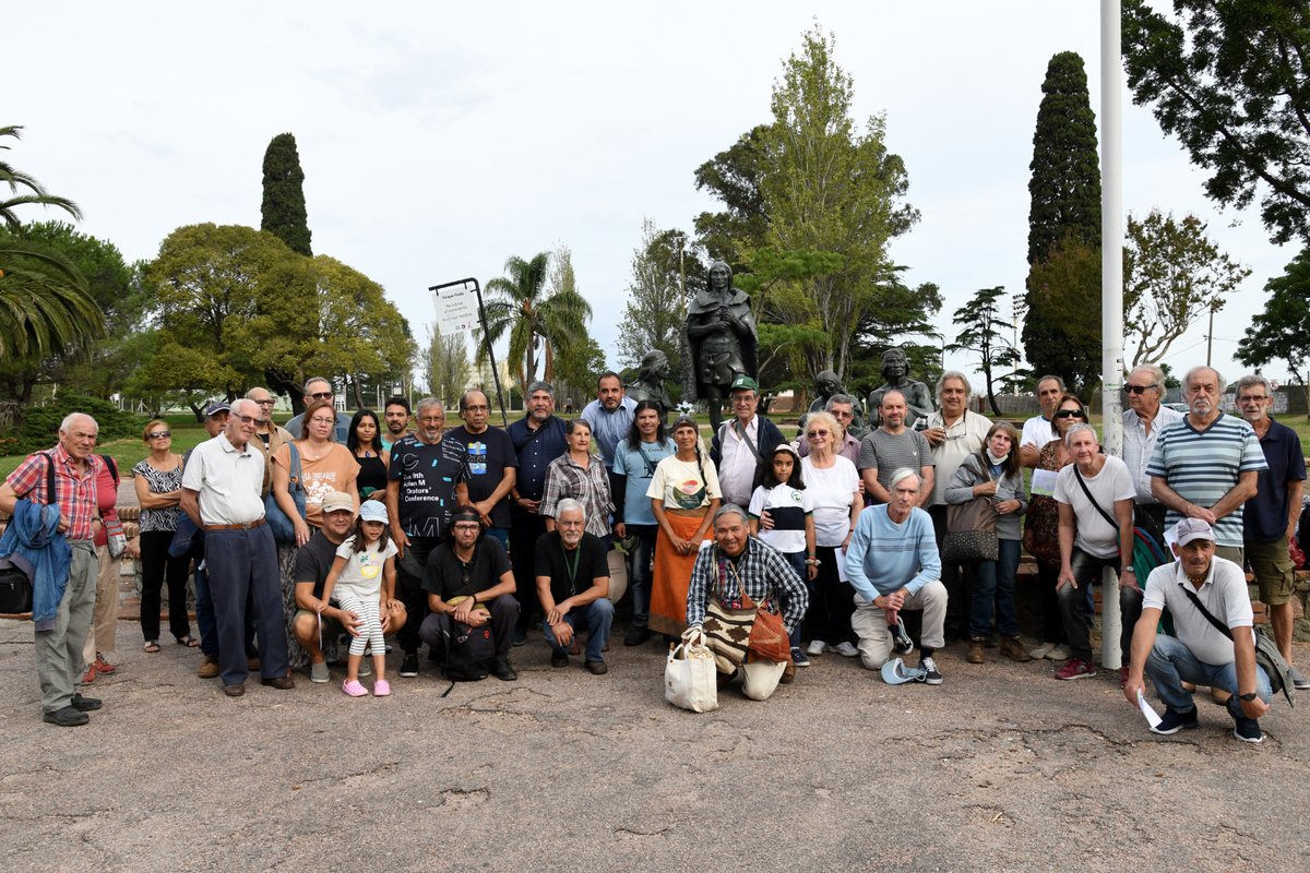 nacioncharrua's tweet photo. En 192o. aniversario de la matanza de Salsipuedes, conmemorado este martes 11 de abril, organizaciones indígenas reclamaron reconocimiento del genocidio por parte del Estado.
@de_charrua @FondoIndigena @ECMIAorg @INDDHH_Uy @SDHuruguay @MRREE_Uruguay @municipio_C @FUCVAM https://t.co/o8EaNmHuxt