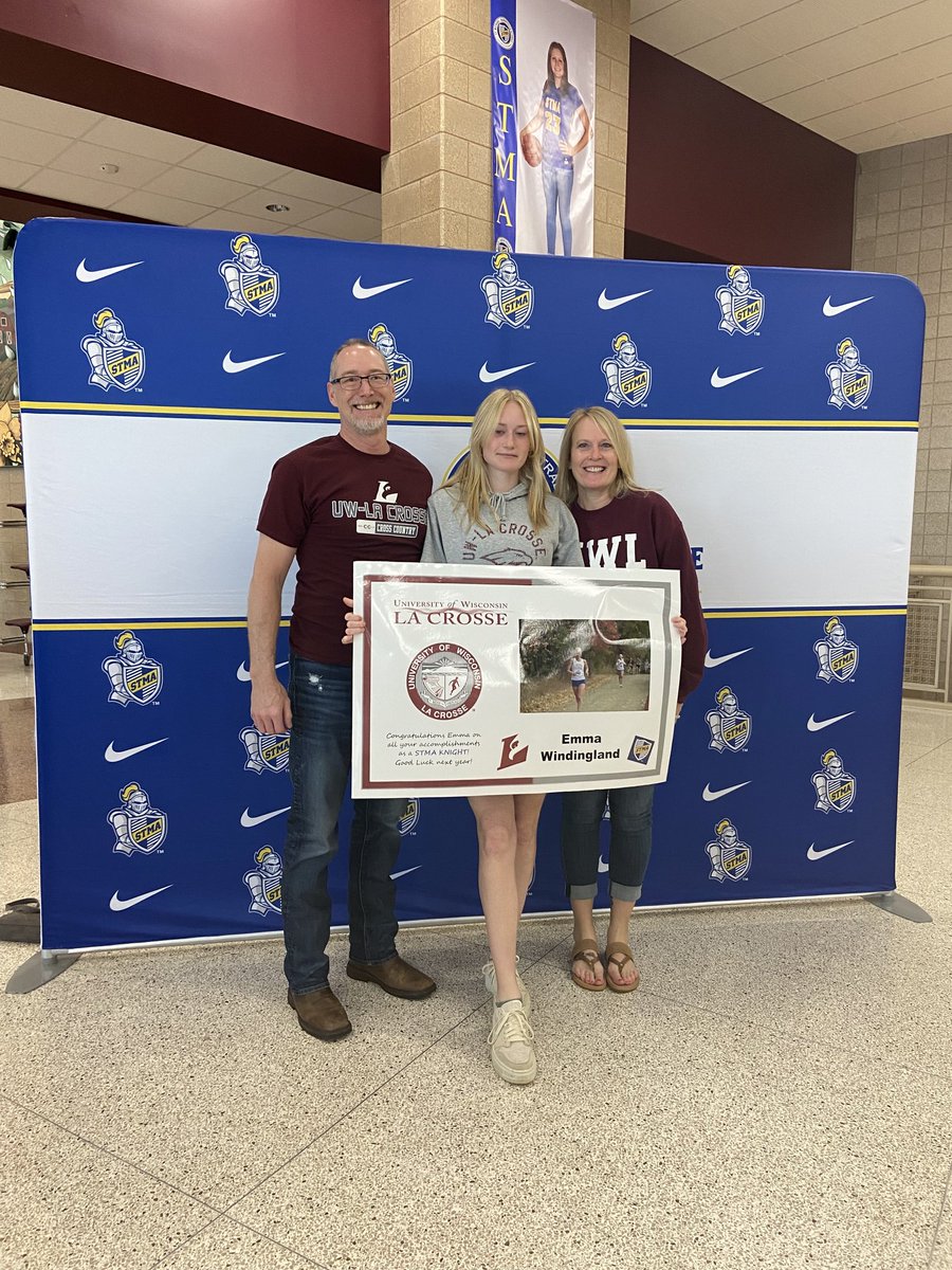 STMAXC's tweet image. Congratulations to these 4 on signing to continue their running next year! They all are awesome student athletes and teammates  to work with. While we will miss them in the fall, we know they'll do amazing things in their next steps!