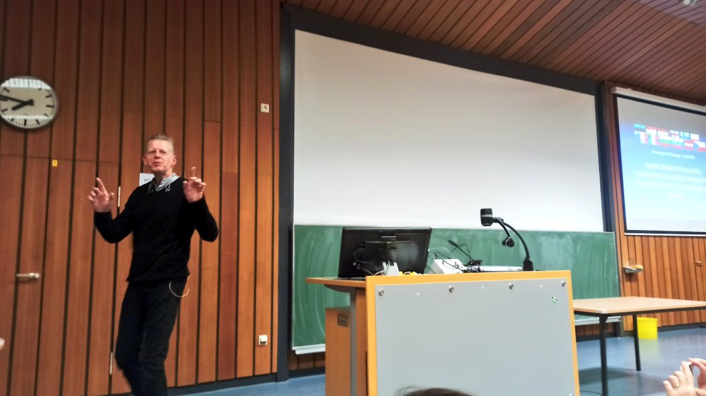 arwed2801's tweet photo. @eucugoe @ipol_goettingen @wiwigoettingen @Princeton @PrincetonUPress @ThePrincetonRev @PrincetonSPIA @uniGoettingen @subugoe @FoyerGottingen @fuchs_andreas Outstanding talk on #rightwingparties &amp; #foreignpolicy by #AndrewMoravcsik @uniGoettingen 👏👏👏 #moravcsik #princeton #IR #internationalrelations #politics #internationalpolitics #extremeright #right #moderate #left 💭 https://t.co/maIiPpt526