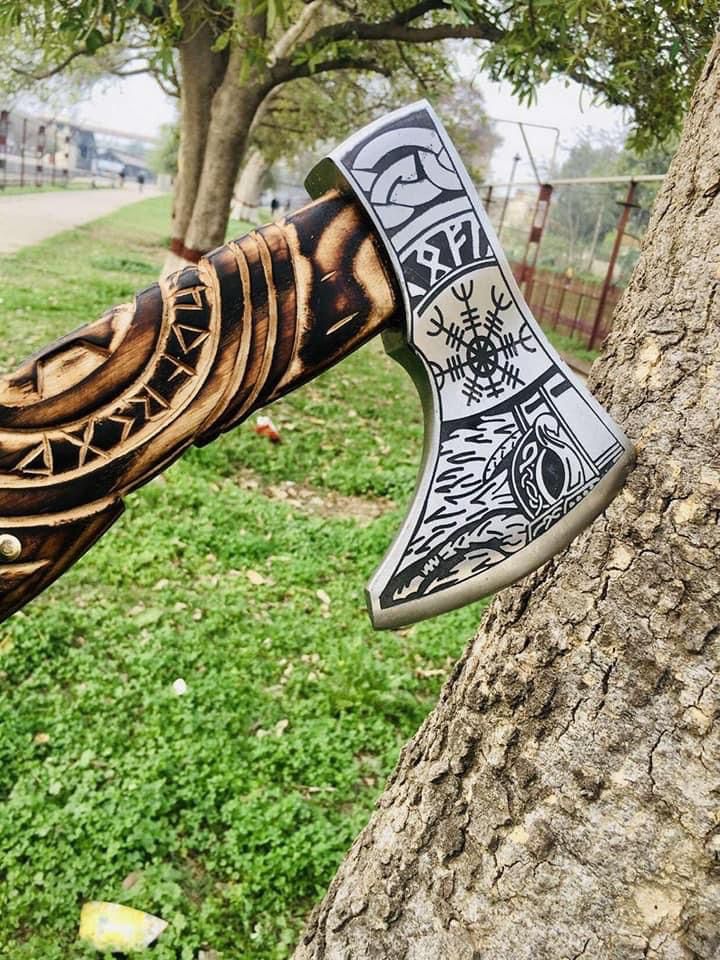 RT @forgedusa1: Amazing Handmade Vikings Axe https://t.co/063ctVCvte