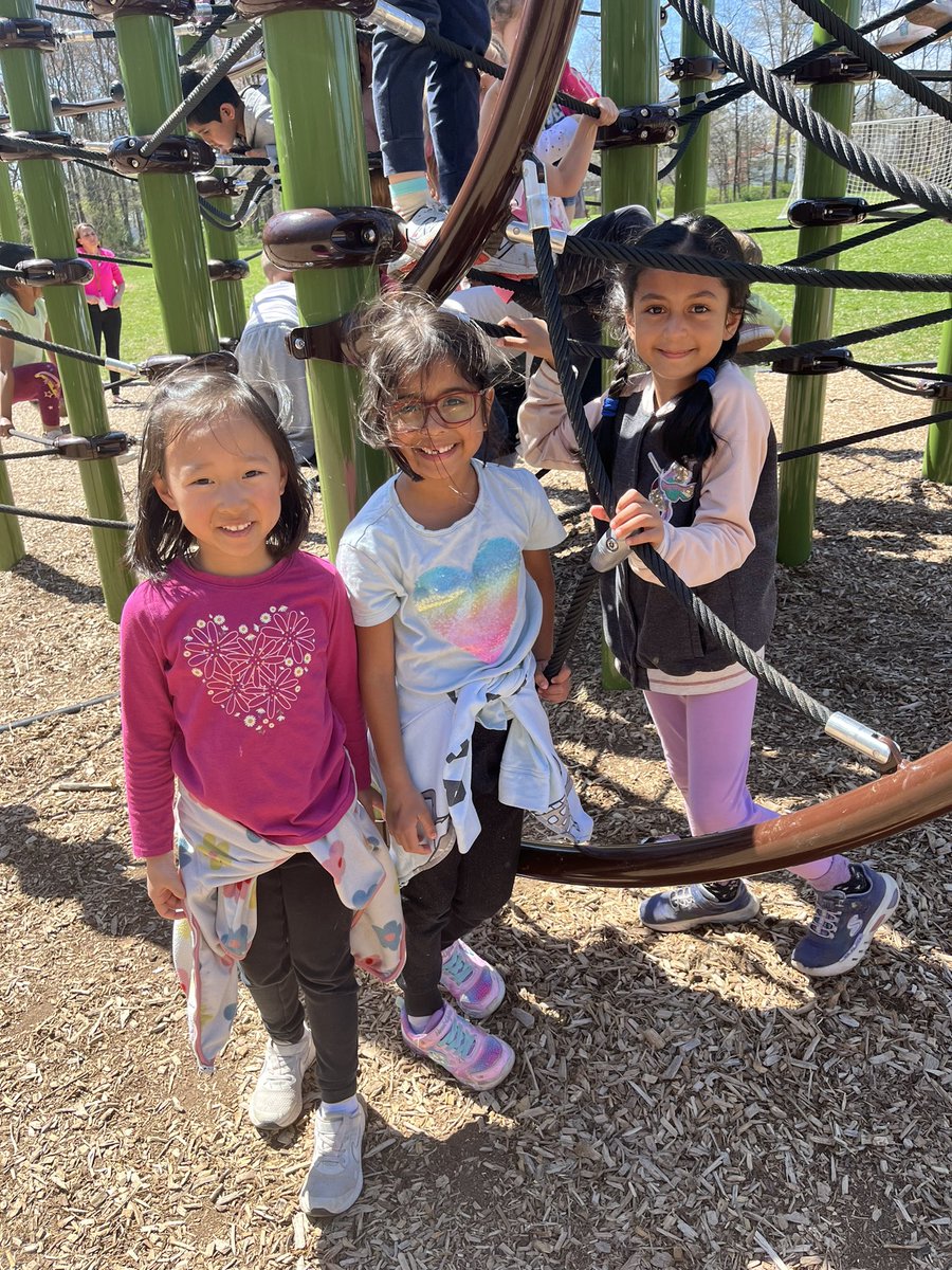 It’s a beautiful day for some extra recess ☀️ <a href="/BurnetHillElem/">Burnet Hill School</a>