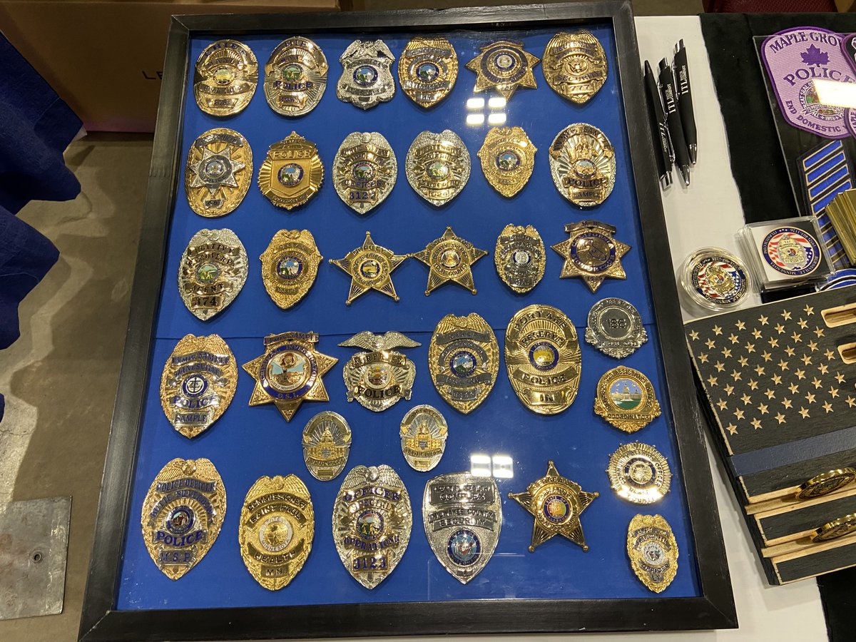 ITL_PATCH's tweet photo. We are in Duluth! If you are at the 2023 Chiefs Convention swing by the ITL booth! We will be here for the full convention! Stop by, say hi, and pick up a custom padfolio and our challenge coin! #police #chief #duluth https://t.co/7AzsvCXG82