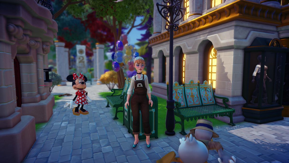 floodsmybrain's tweet photo. my #DisneyDreamlightValley #DreamlightPark ! The plaza is fantasyland/main street themed and the beach is California Adventure https://t.co/TLQg8PX1Qk