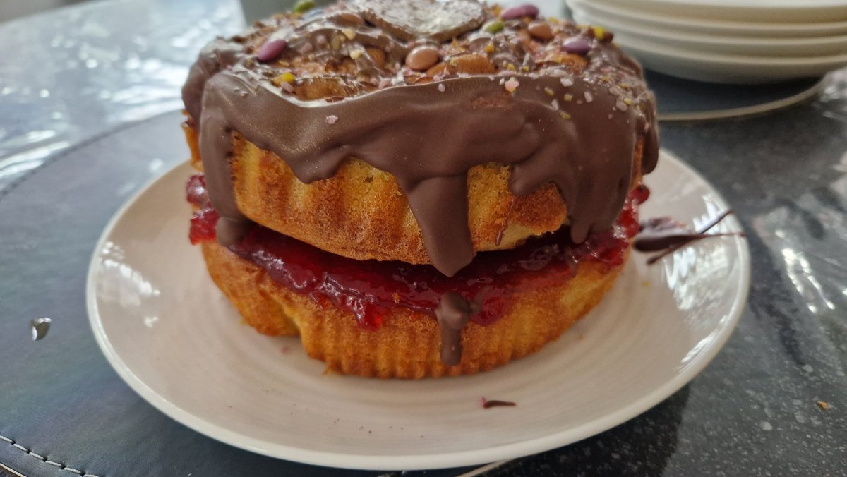 Proper dinosaur name tweet media