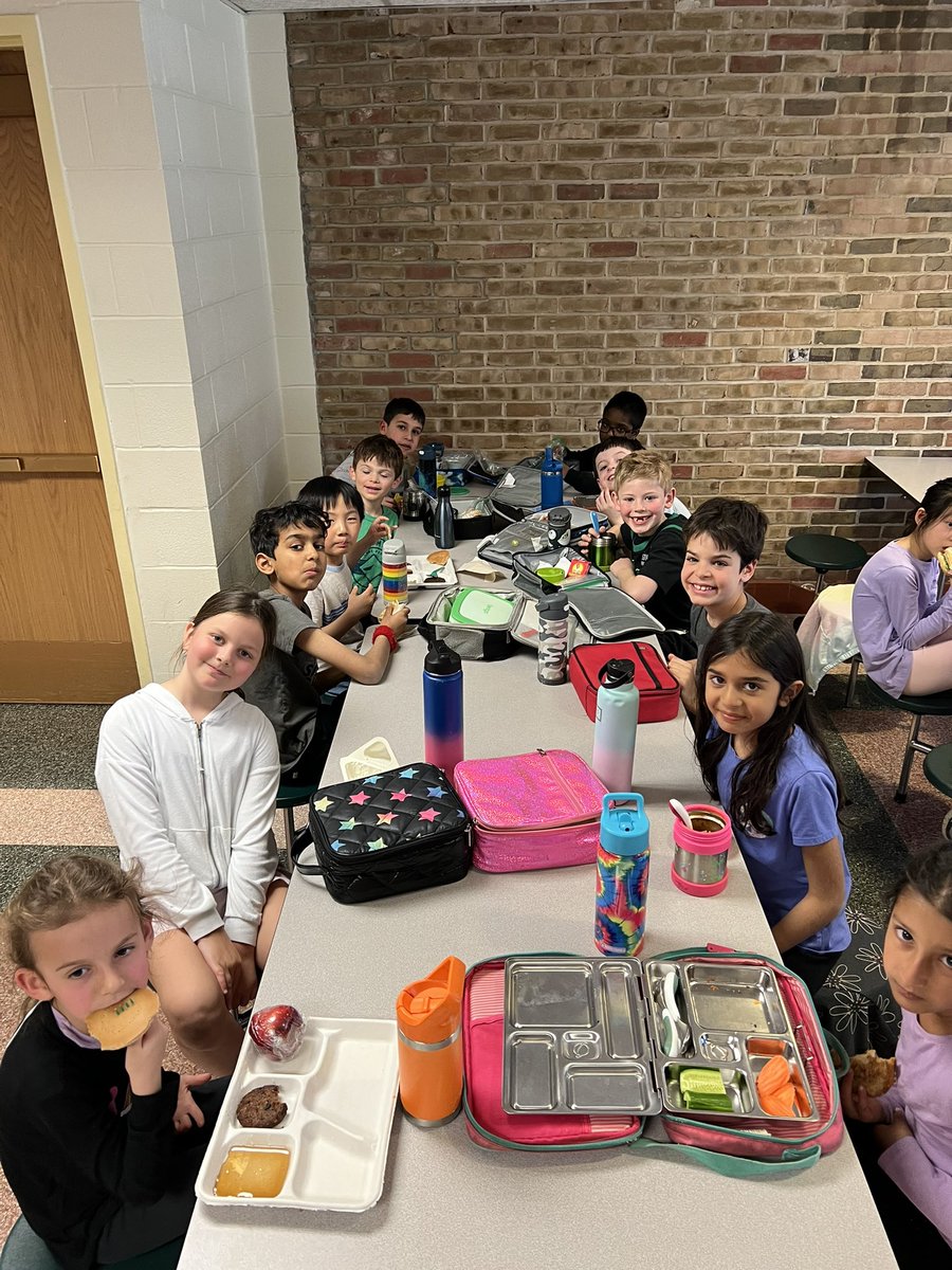 Amber Rago tweet media