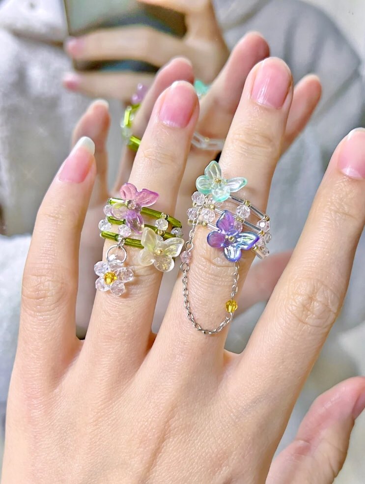 piinkibun's tweet photo. butterfly rings https://t.co/l8ZSQqLVC4